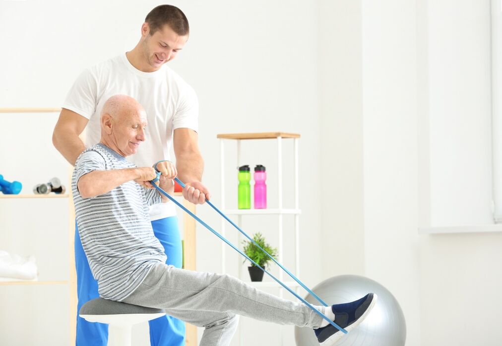 Koksartrozės terapija vyresnio amžiaus vyrui, naudojant mankštos terapiją